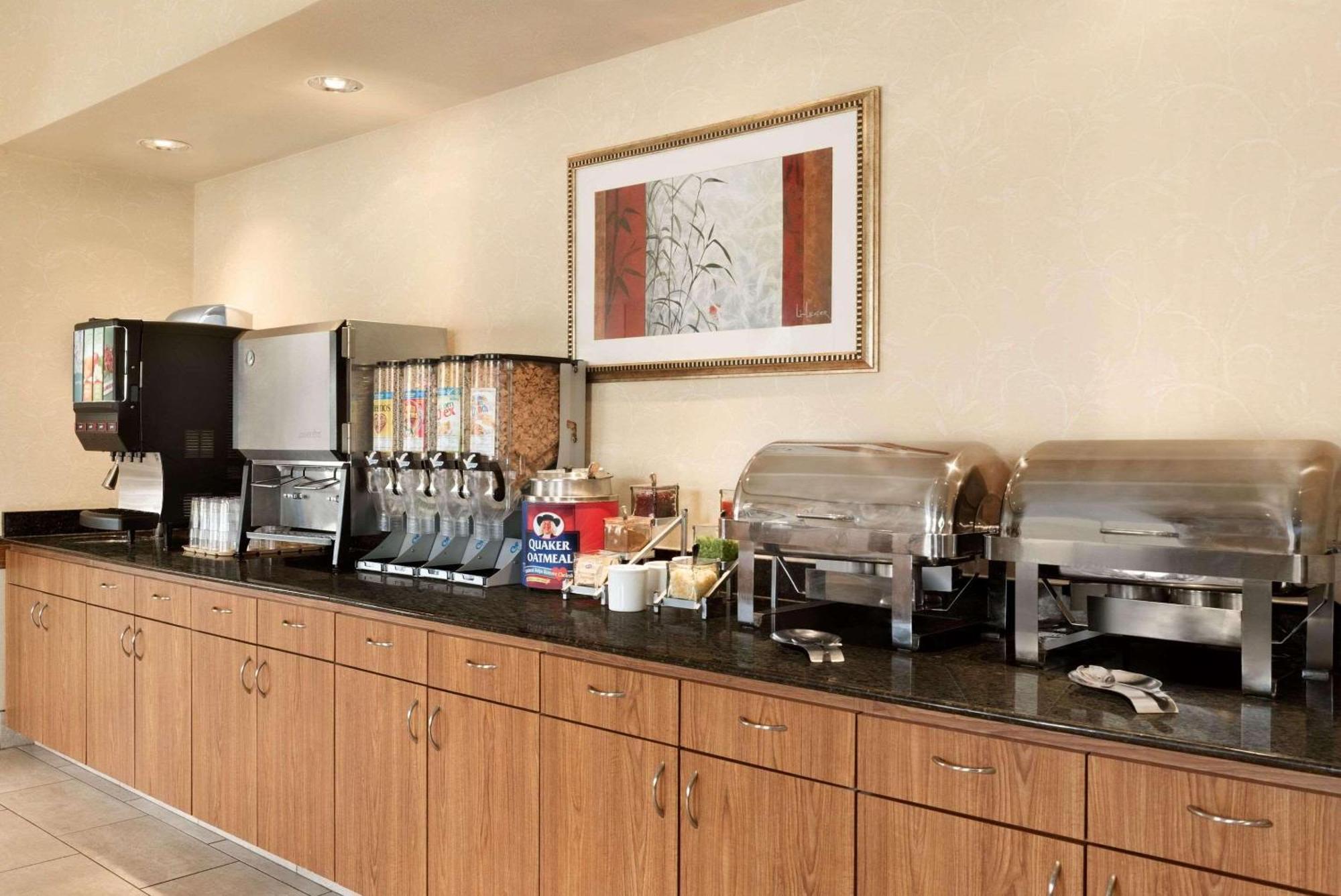 Country Inn & Suites By Radisson, Chanhassen, Mn Exteriör bild