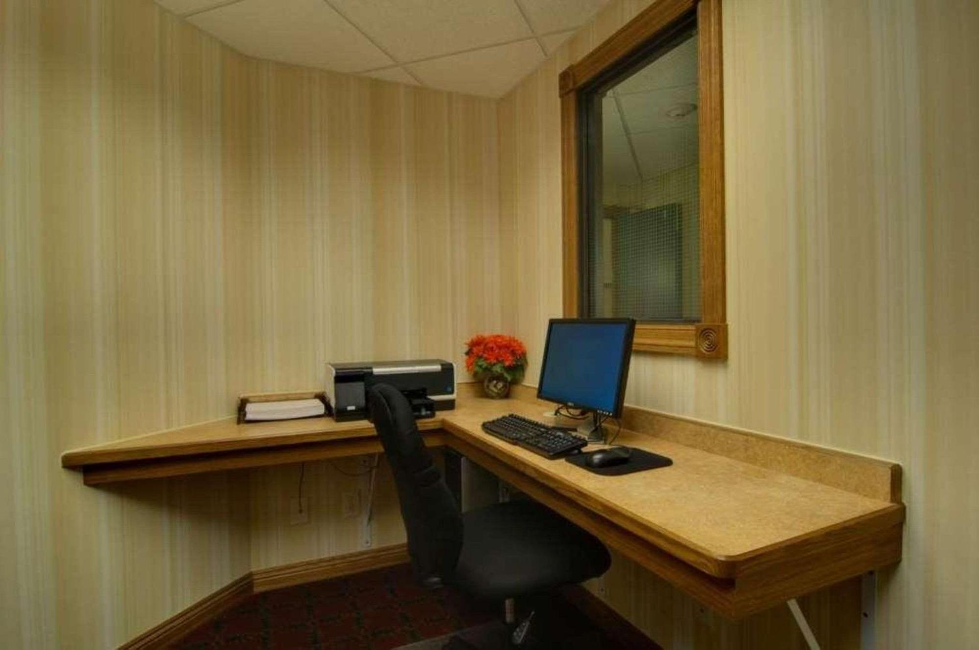 Country Inn & Suites By Radisson, Chanhassen, Mn Exteriör bild